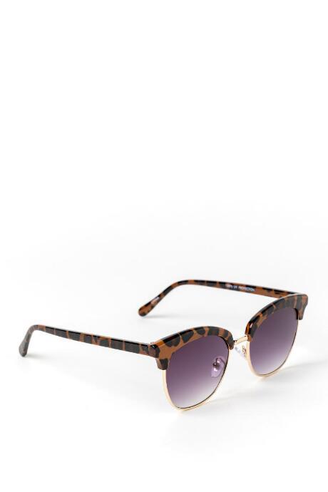 Francesca's Lee Leopard Print Sunglasses - Leopard
