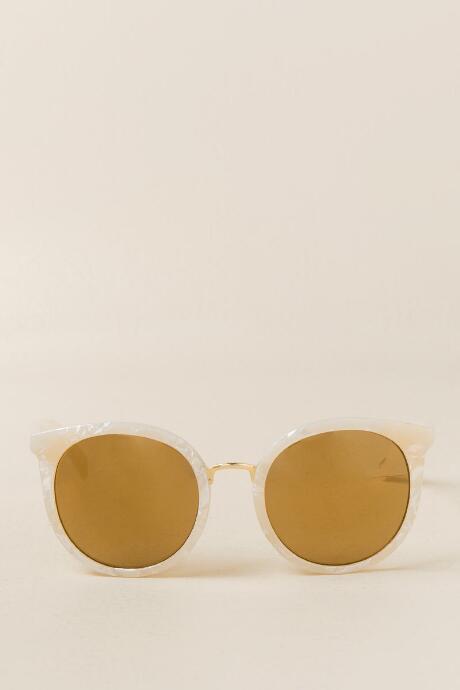 Francesca's Callie Round Marble Sunglasses - White