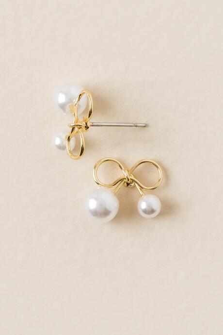 Francesca's Bow Pearl Stud Earring - Pearl