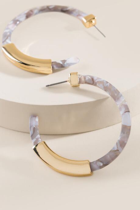 Francesca's Raegan Resin Hoop Earrings - Gray