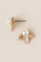 Francesca's Laila Pearl Leaf Stud - Pearl