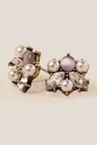 Francesca's Clara Pearl Cluster Studs - Pearl