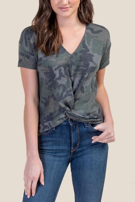 Francesca's Gabrielle Twist Front Top - Olive
