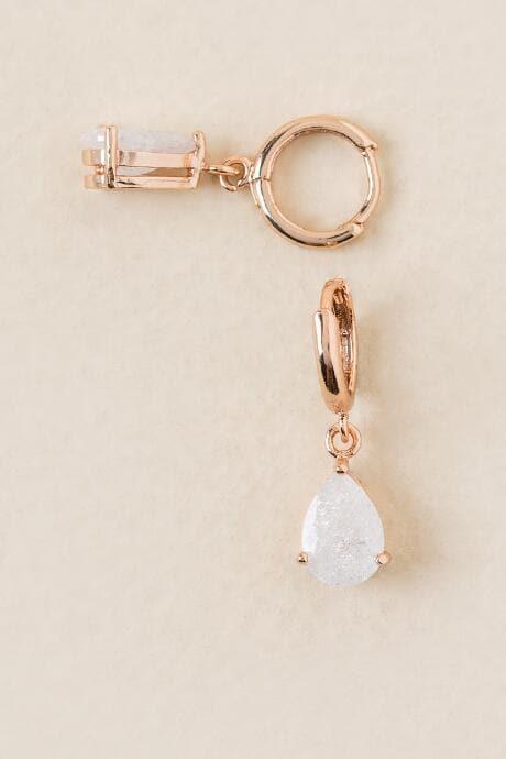 Francesca's Kenna Cubic Zirconia Drop Earring - White
