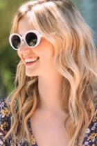 Francesca's Tinsley Round Sunglasses In White - White