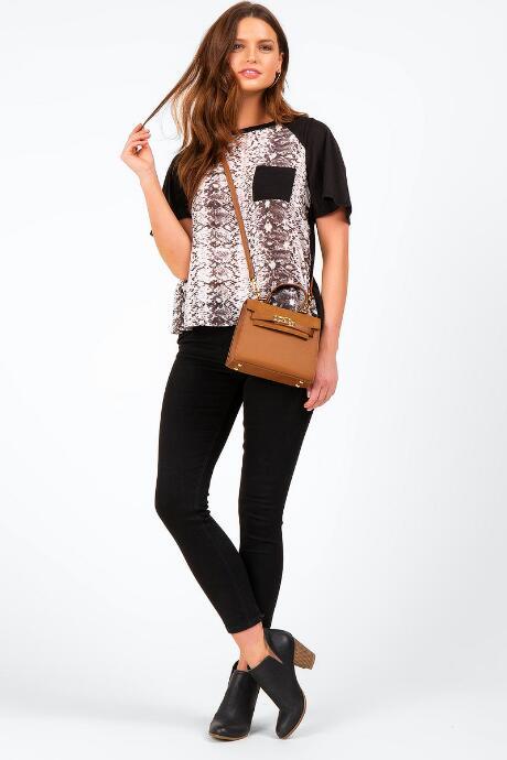 Francesca's Gene Snake Pocket Tee - Black