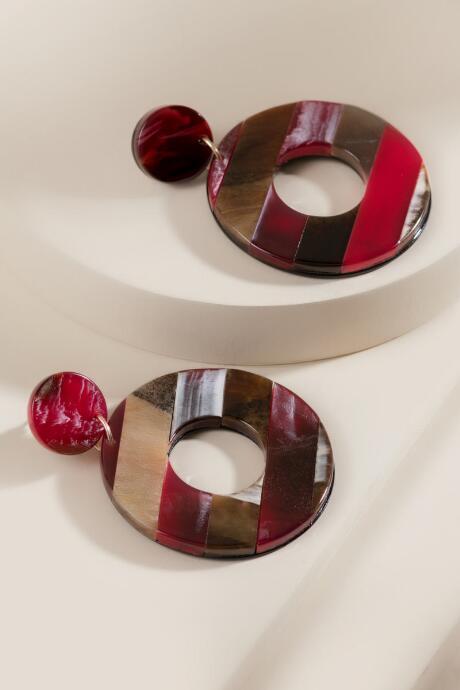 Francesca's Nia Striped Marbled Resin Drop Earrings - Burgundy