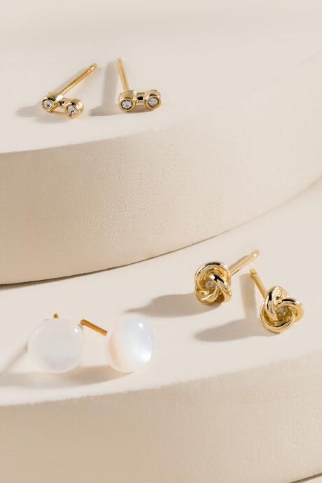 Francesca's Hanna Pearl Stud Earring Set - Pearl
