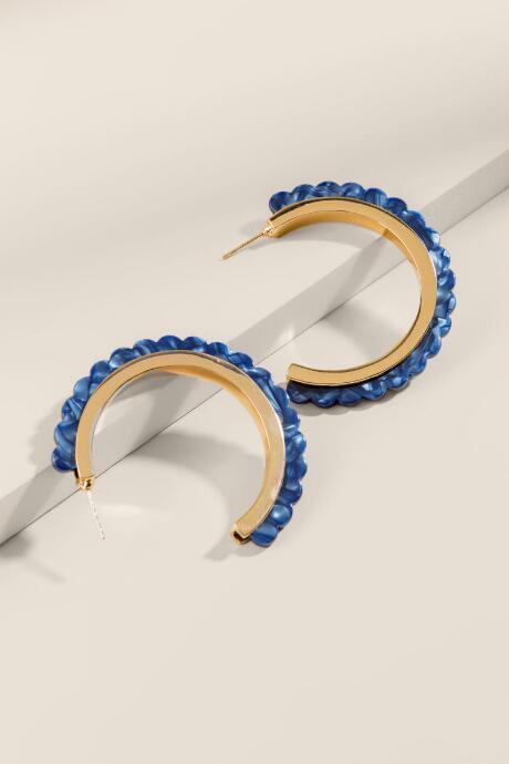 Francesca's Jocelyn Scalloped Hoop Earrings - Navy
