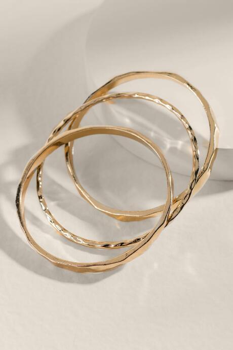 Francesca's Sadie Hammered Metal Bangle Bracelet Set - Gold