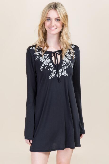 Mi Ami Reiko Embroidered Floral Dress - Black