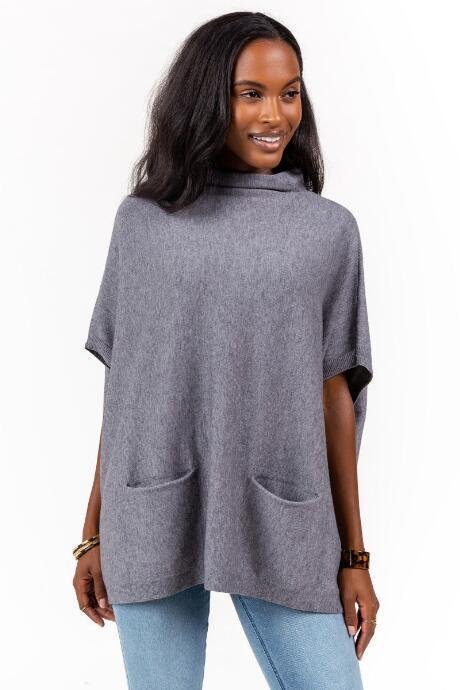 Francesca's Kendall Boucle Poncho - Gray