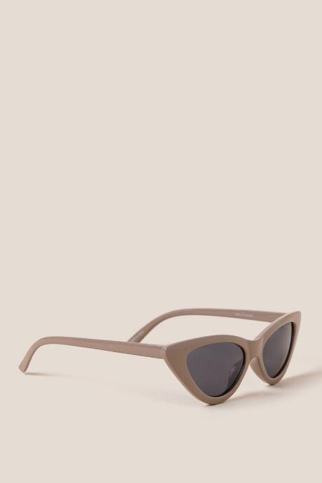 Francesca's Sheena Sunglasses In Nude - Nude