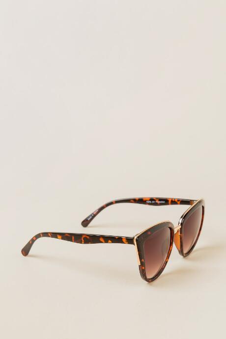 Francesca's Zarita Cat Eye Sunglasses - Nude
