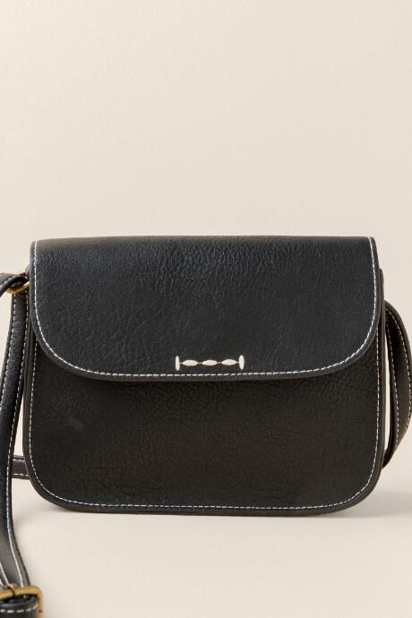 Francesca's Debran Saddle Crossbody - Black