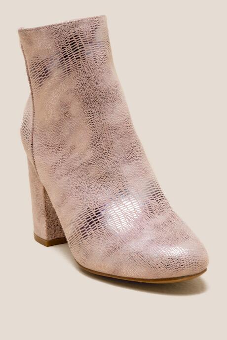 Very G Boa Metallic Ankle Boot - Blush