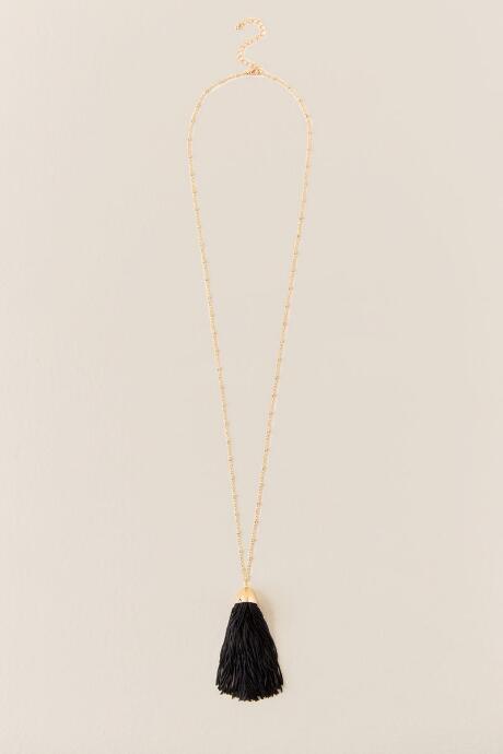 Francesca's Kendall Black Tassel Pendant - Black
