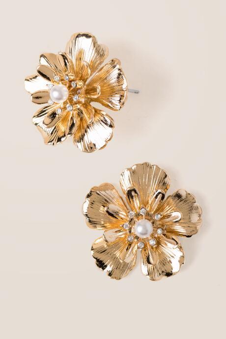 Francesca's Carolin Metal Flower Studs - Gold