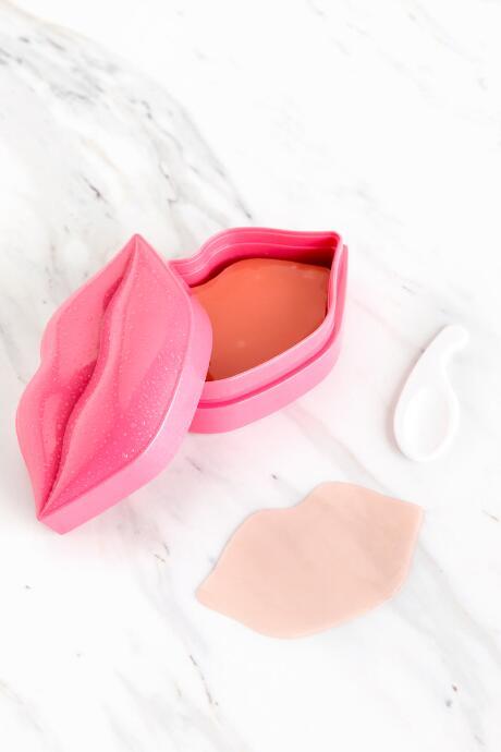 Francesca Inchess Kocostar Pink Lip Mask Set