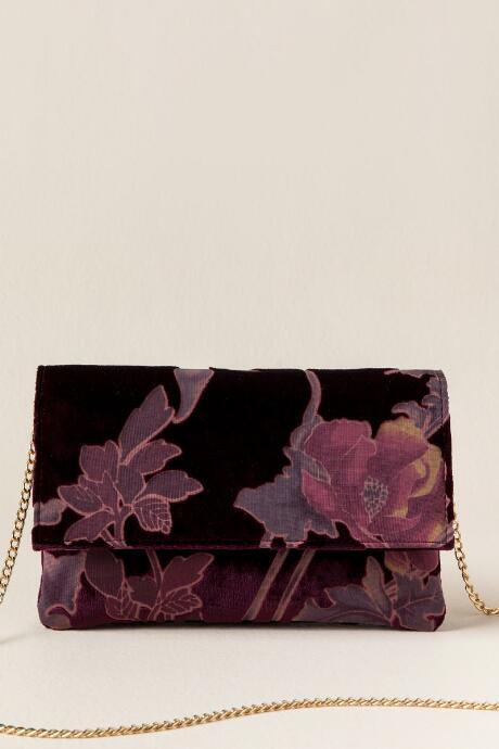 Francesca's Roberta Floral Velvet Crossbody Clutch - Burgundy