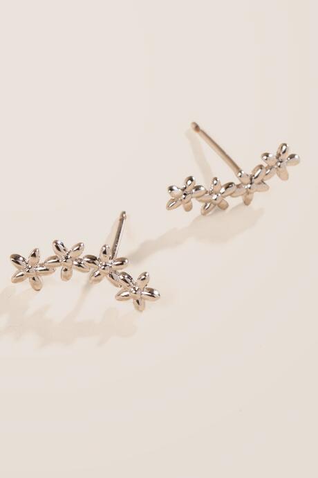 Francesca's Gardenia Floral Ear Crawlers - Silver
