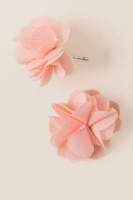 Francesca's Valerie Chiffon Flower Stud Earring - Pale Pink