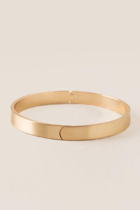 Francesca's Yara Metal Hinge Bangle Bracelet - Gold