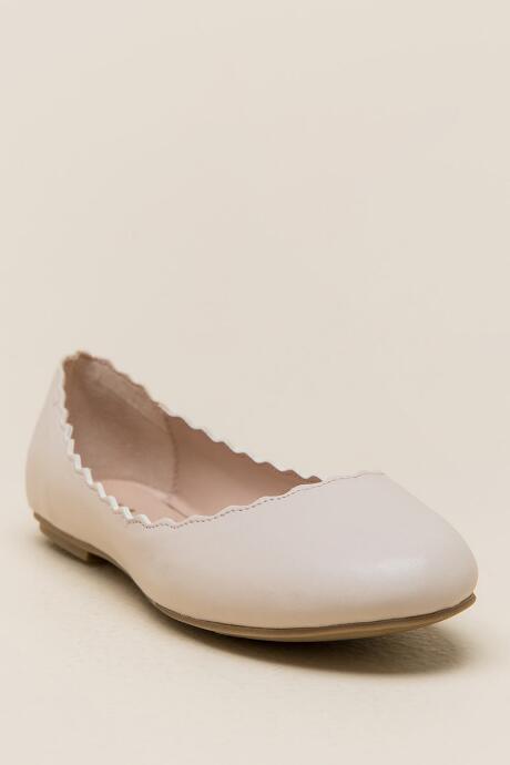 Mia Beth Scalloped Ballet Flat - Nude
