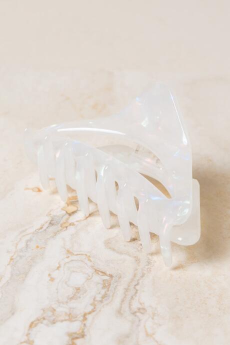 Francesca's Rylee Cutout Claw - White