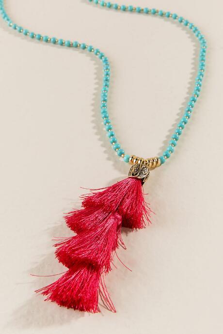 Francesca's Kailey Tiered Tassel Pendant - Fuchsia