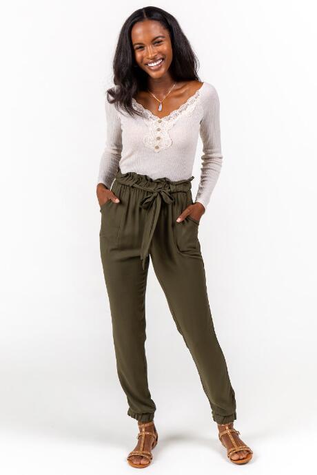Francesca's Kylin Paperbag Jogger - Dark Olive
