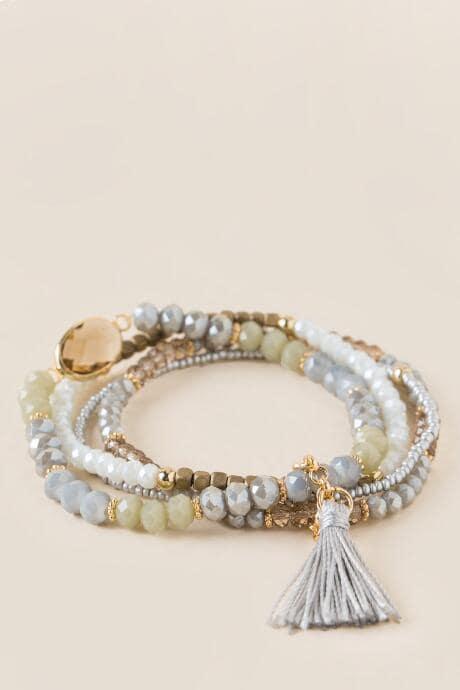 Francesca's Amya Beaded Stretch Bracelet Set - Gray