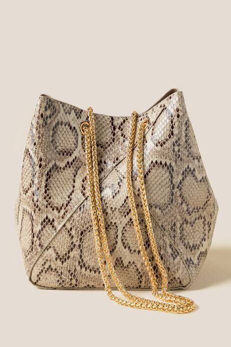 Francesca's Regina Faux Snake Bucket Bag - Beige