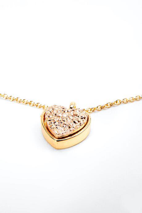 Francesca's Brooklynn Druzy Heart Pendant Necklace - Rose/gold