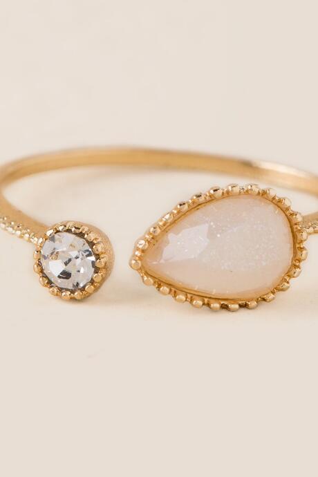 Francesca's Lourdes Stone Wrap Ring - Ivory