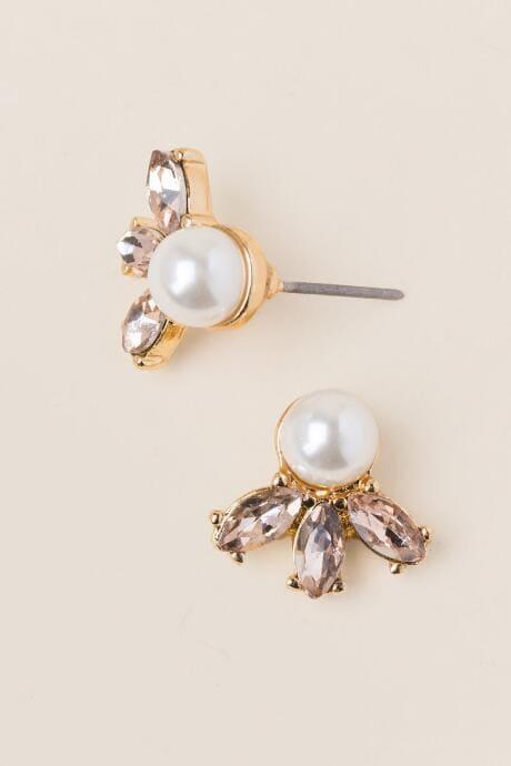 Francesca's Elin Pearl And Crystal Petal Studs - Pearl