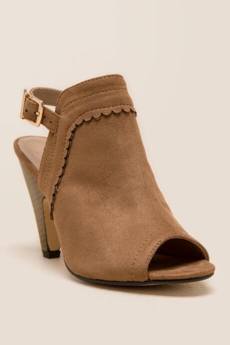 Charles Albert Shakey Scalloped Cone Heel Shootie - Cognac