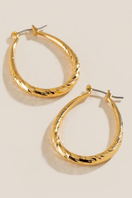 Francesca's Maevyn Diamond Cut Oval Hoops Earrings - Gold