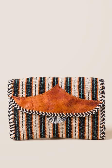 Francesca's Naomi Clutch In Black - Black