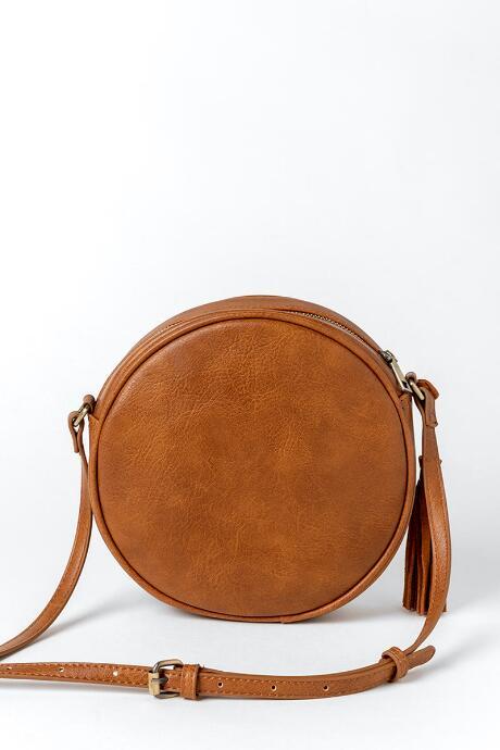 Francesca's Shay Round Crossbody W Tassel - Cognac