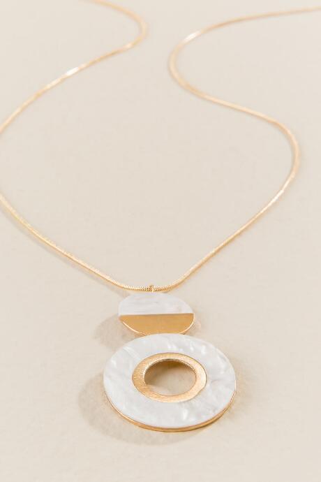Francesca's Coraline Pendant Necklace - White