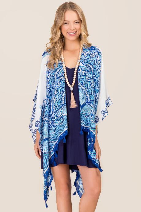Francesca's Heather Blue Medallion Ruana - White