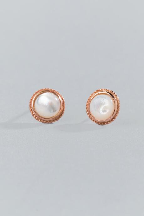 Francesca's Abigail Pearl Stud Earrings - Pearl