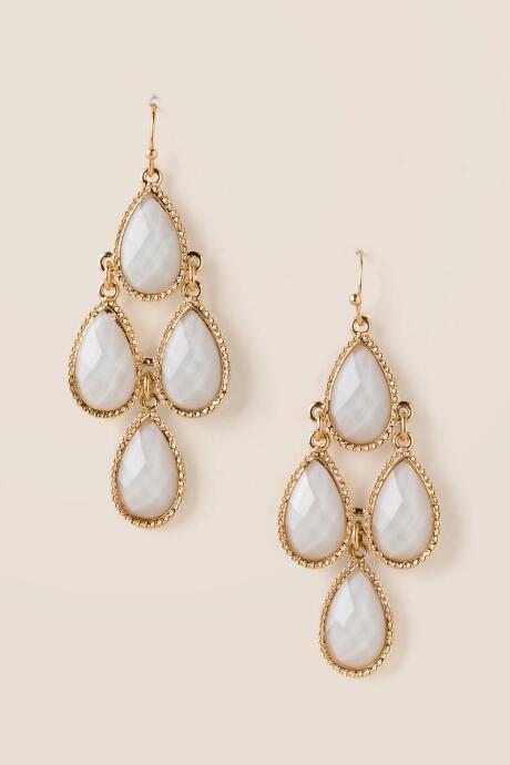 Francesca's Charmaine Teardrop Chandelier Earring - Ivory