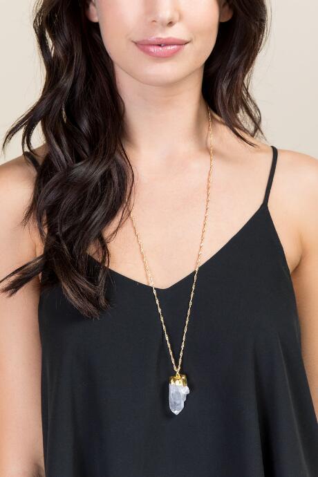 Francesca's Clarise Crystal Quartz Pendant Necklace - Clear