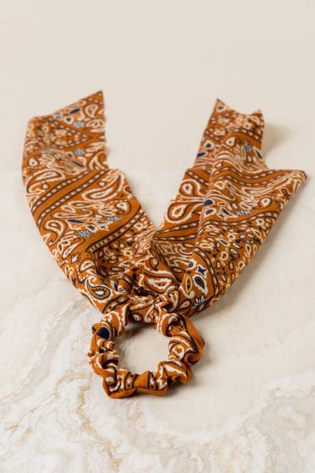Francesca's Ginni Bandana Hair Tie - Rust
