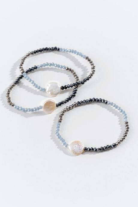 Francesca's Casey Pearl Stretch Bracelet Set In Navy - Navy