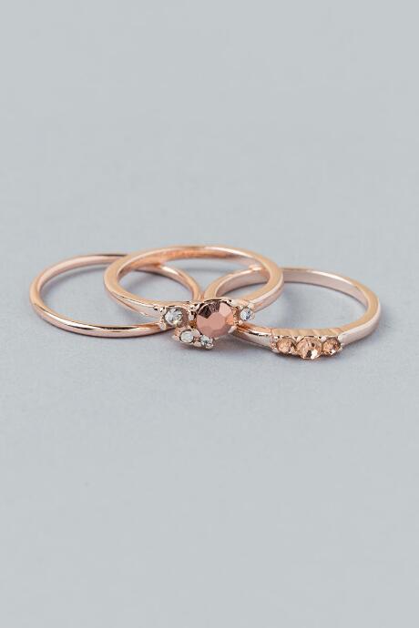 Francesca's Sadie Crystal Cluster Ring Set - Rose/gold