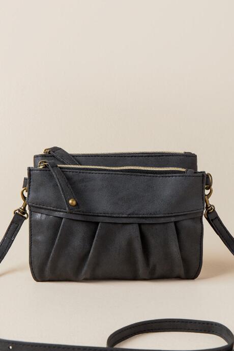 Francesca's Xena Ruffled Crossbody Wallet - Black