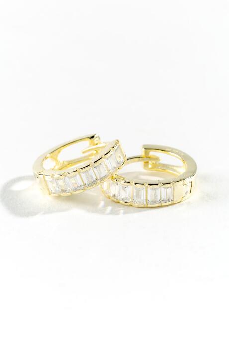 Francesca's Briarley Baguette Huggie Hoops - Gold
